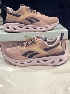 Reebok Soleus Run Women’s Size 7 Purple Pink Running Sneakers NWB